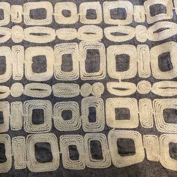 TULLE tunic top with embroidery - Picture 2 of 5